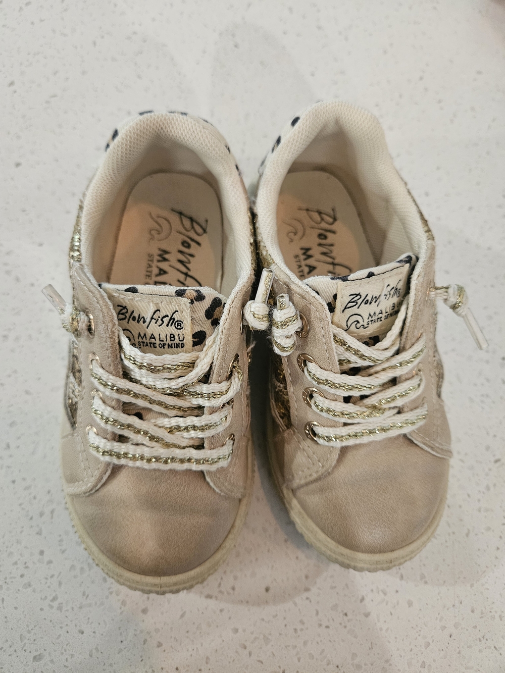 Blowfish Kids Light Beige Sneakers with Gold Glitter Trim